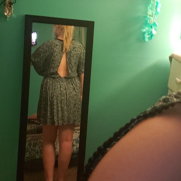 Floral blue/white/black dress - Picture 4 of 4